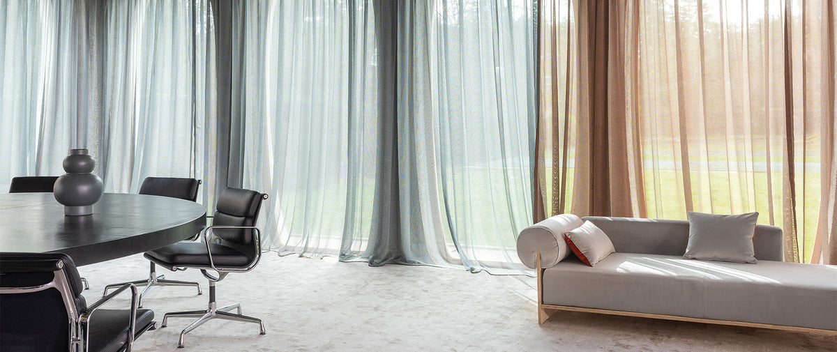 FR-One Oolong fabric in a room setting