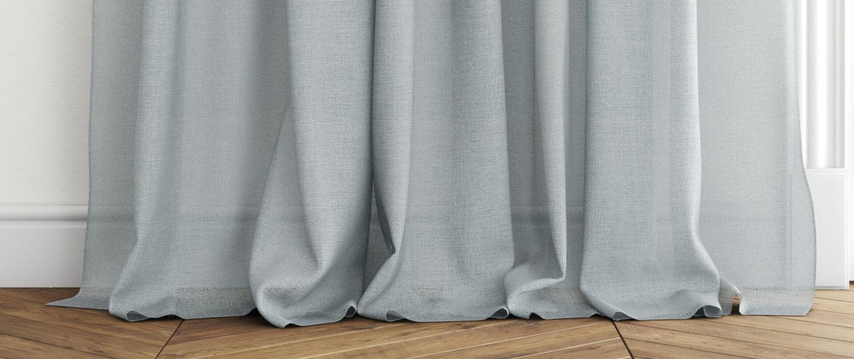 FR-One Statement fabric in a room setting