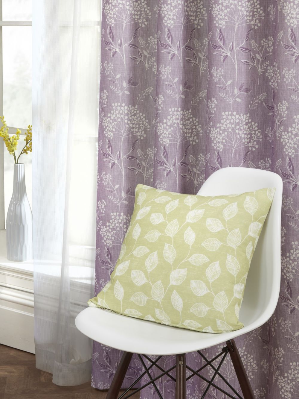 Edmund Bell Coniston fabric in a room setting
