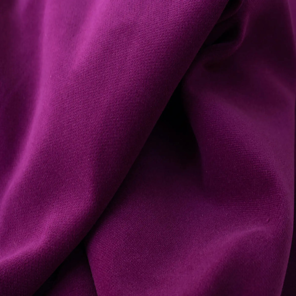 Delius Elba 4700 fire retardant curtain fabric