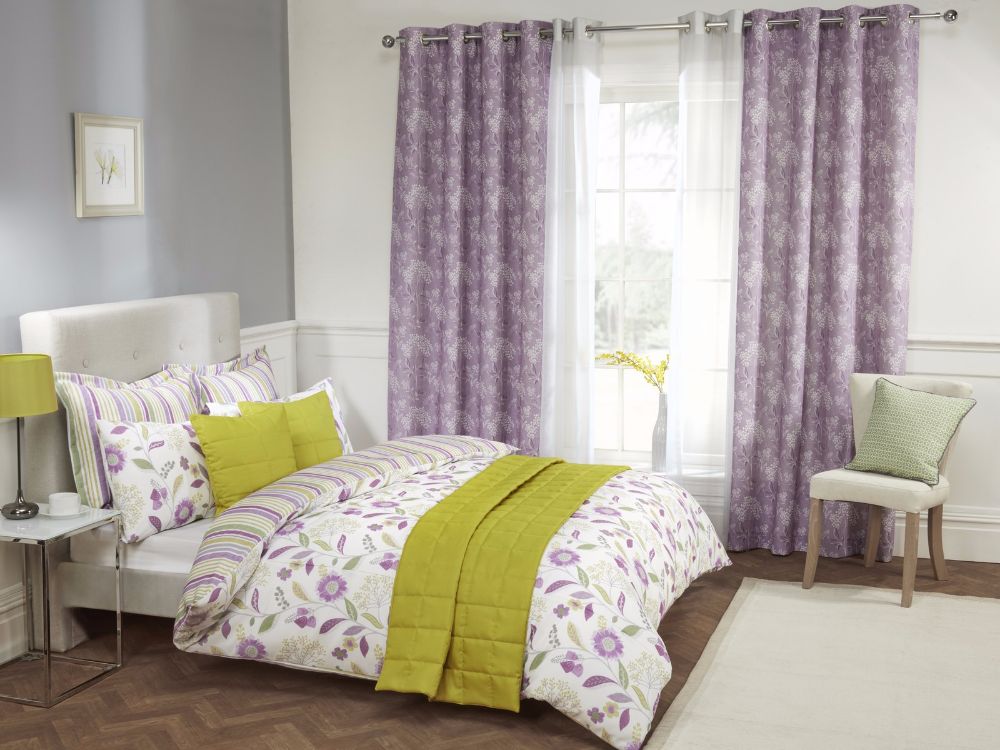 Edmund Bell Windermere fabric in a room setting